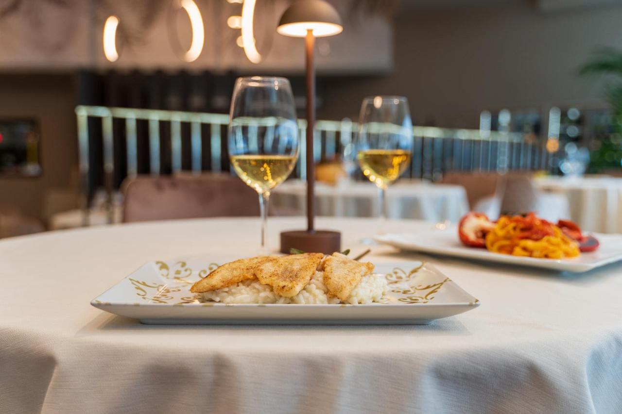 Best Western Hotel Leonardo Da Vinci Έρμπα Εξωτερικό φωτογραφία