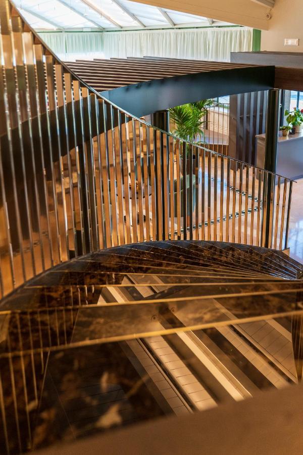 Best Western Hotel Leonardo Da Vinci Έρμπα Εξωτερικό φωτογραφία