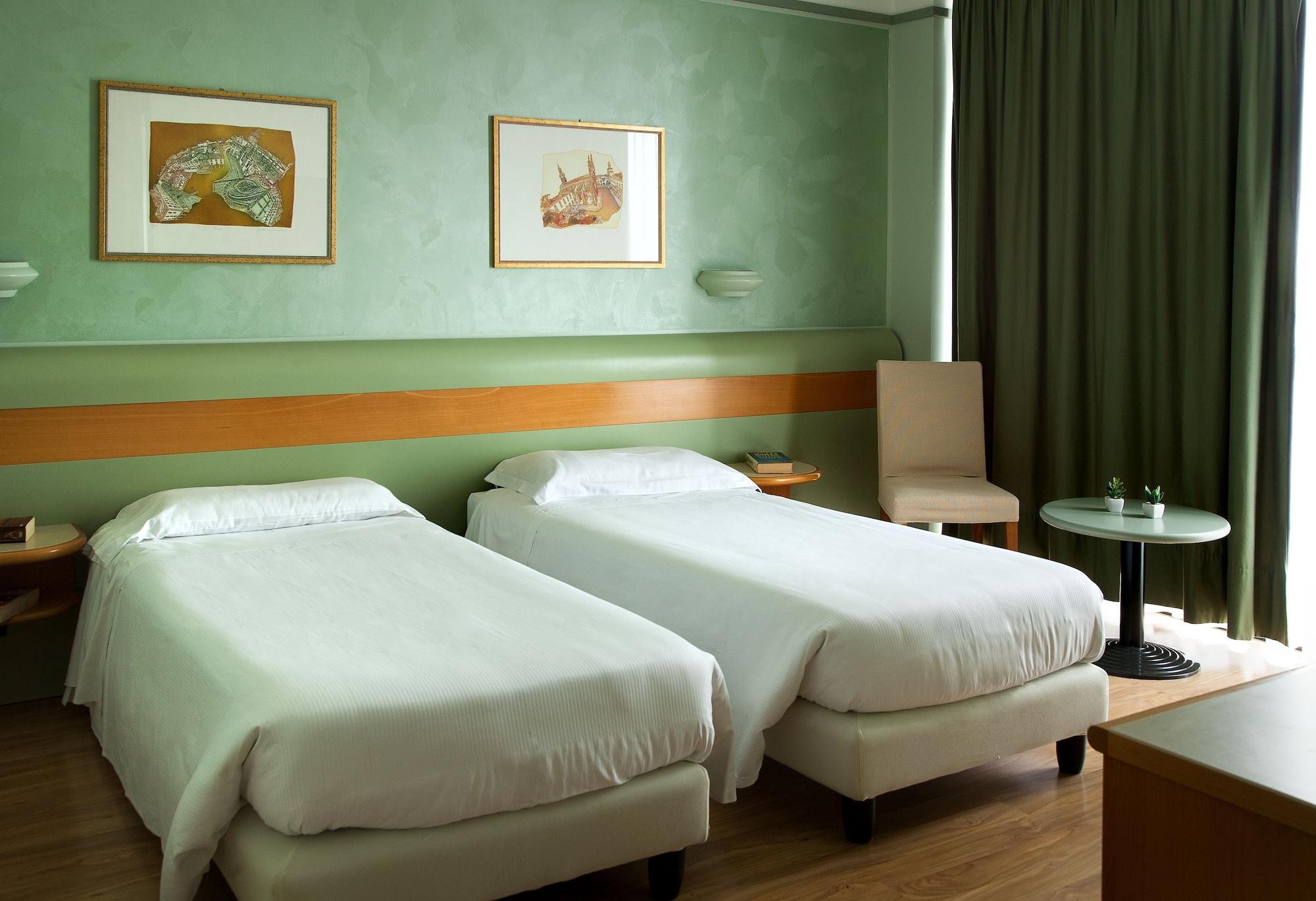 Best Western Hotel Leonardo Da Vinci Έρμπα Εξωτερικό φωτογραφία
