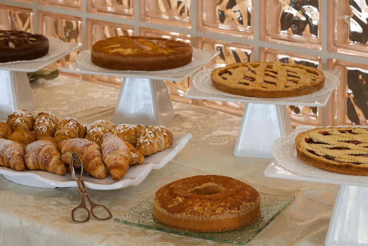Best Western Hotel Leonardo Da Vinci Έρμπα Εξωτερικό φωτογραφία