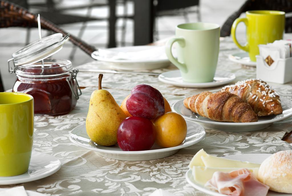 Best Western Hotel Leonardo Da Vinci Έρμπα Εξωτερικό φωτογραφία
